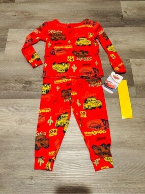 New Boys Disney Cars Pajamas Set 24 months red NWT